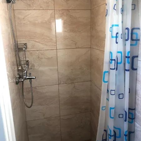 Sabina Hotel 2*
